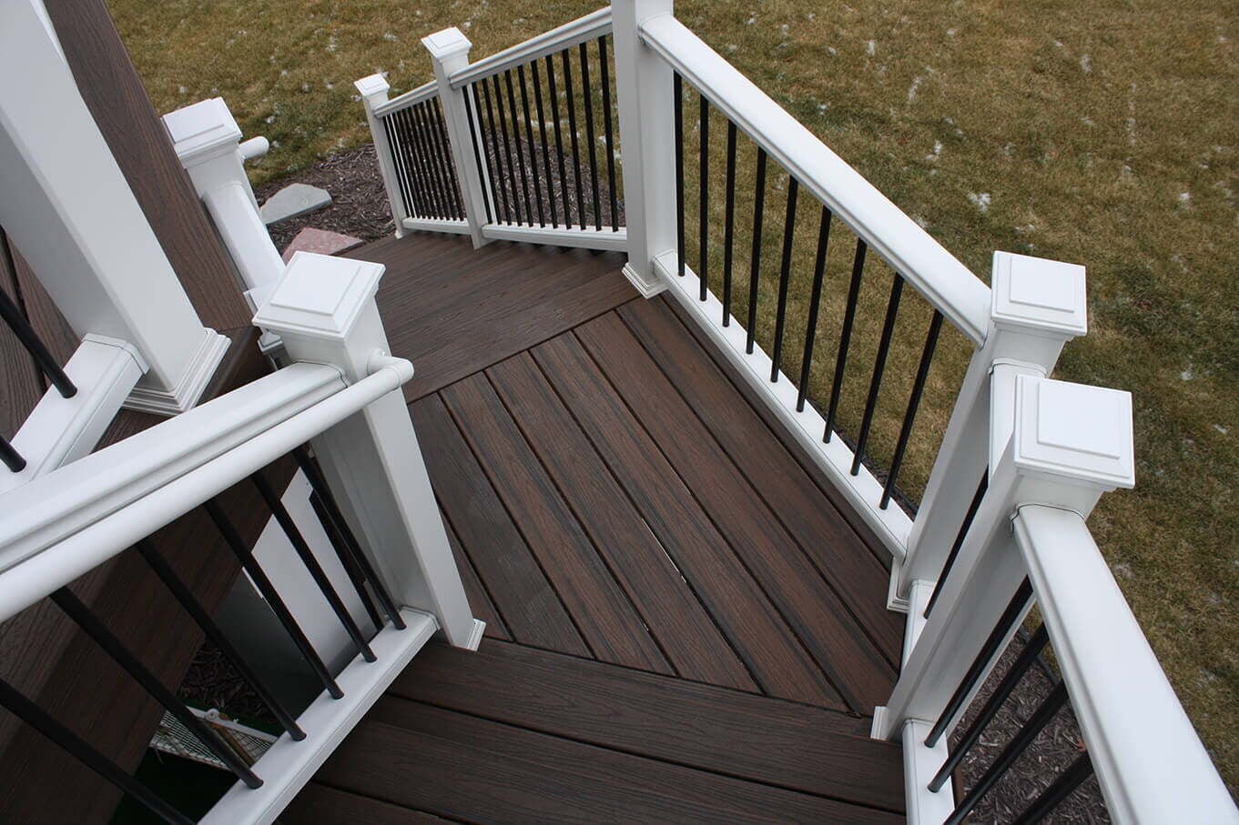 New deck railings - Twin Cities Xpres